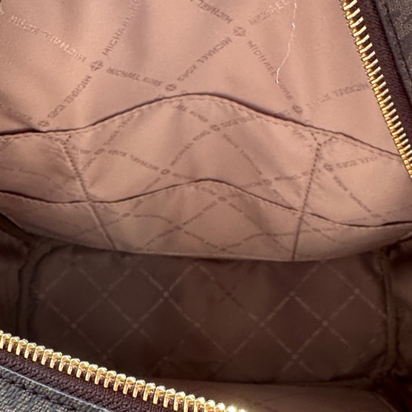 NWT Michael Kors Abbey Signature Brown/Acorn Backpack with Gold Accents (Large) - Picture 5 of 11